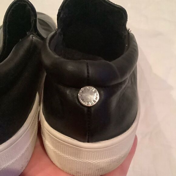Steve Madden Gills sneaker preloved GUC black leather size 9.5 women’s slip on - Picture 11 of 12